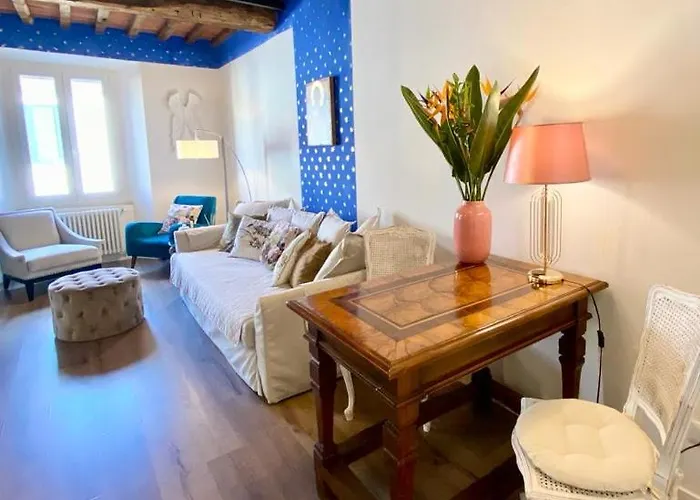 아파트 Tuscany Design *